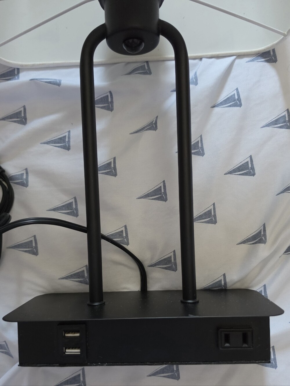 Bedside Touch Control Table Lamp - Picture 3 of 7